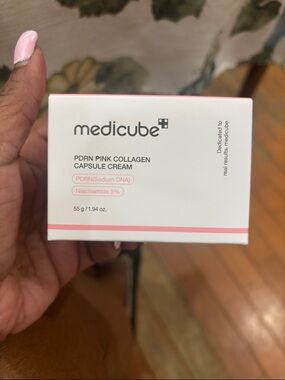 Medicube PDRN Pink Collagen Capsule Cream - Pink